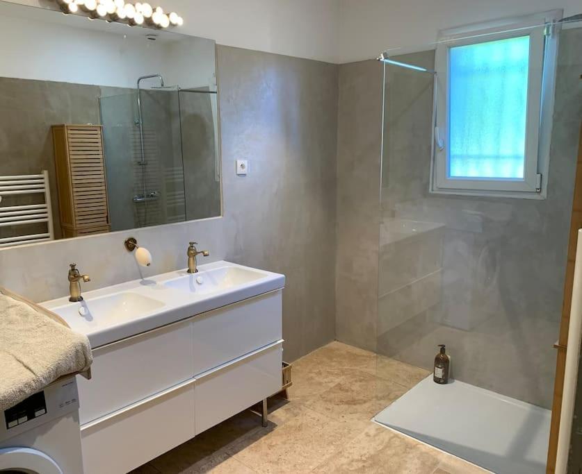 Villa Familiale 9 Pers Cabries Entre Aix Et Marseille 5 Min Gare Aix Tgv 15 Min Aeroport Mp Екстериор снимка