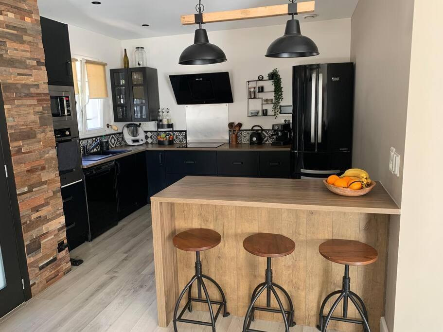 Villa Familiale 9 Pers Cabries Entre Aix Et Marseille 5 Min Gare Aix Tgv 15 Min Aeroport Mp Екстериор снимка